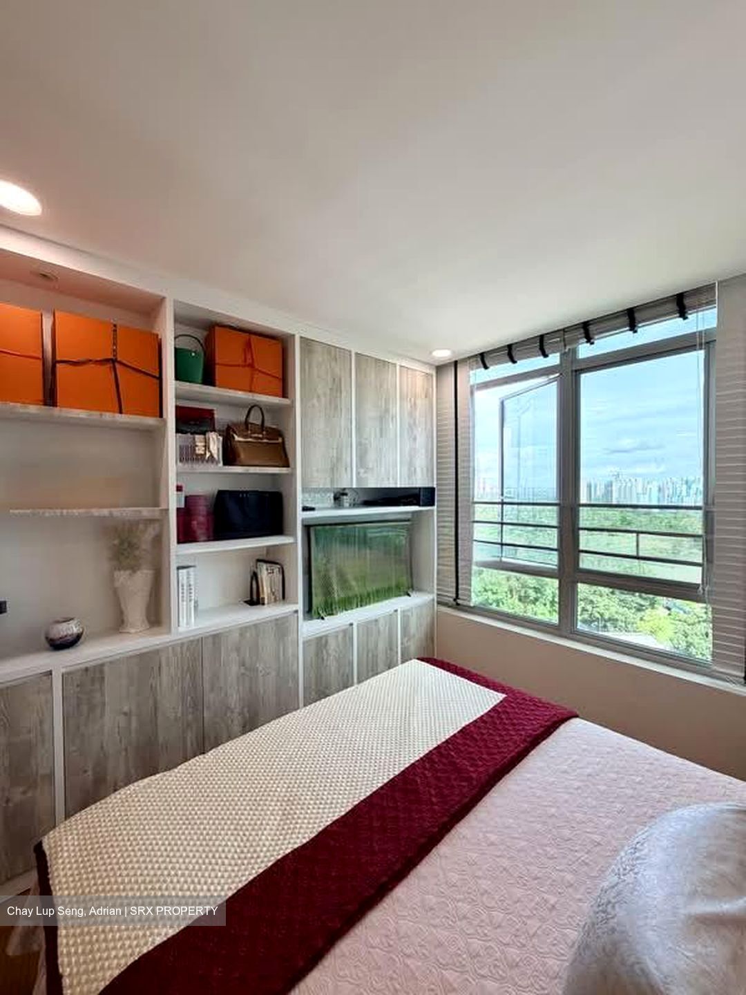 The Lakeshore (D22), Condominium #574576821